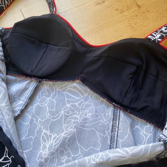 Madison Leigh 6 Rockabilly Dress Black White Red Floral Cotton Stretch Sundress - Picture 7 of 8